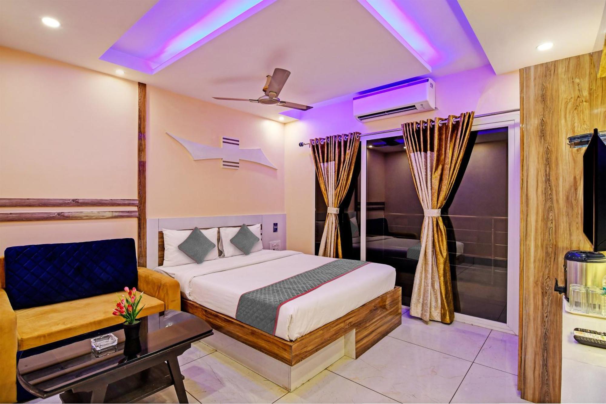 Townhouse The Grand Touch & The Royal Touch Hotel Дигха Екстериор снимка