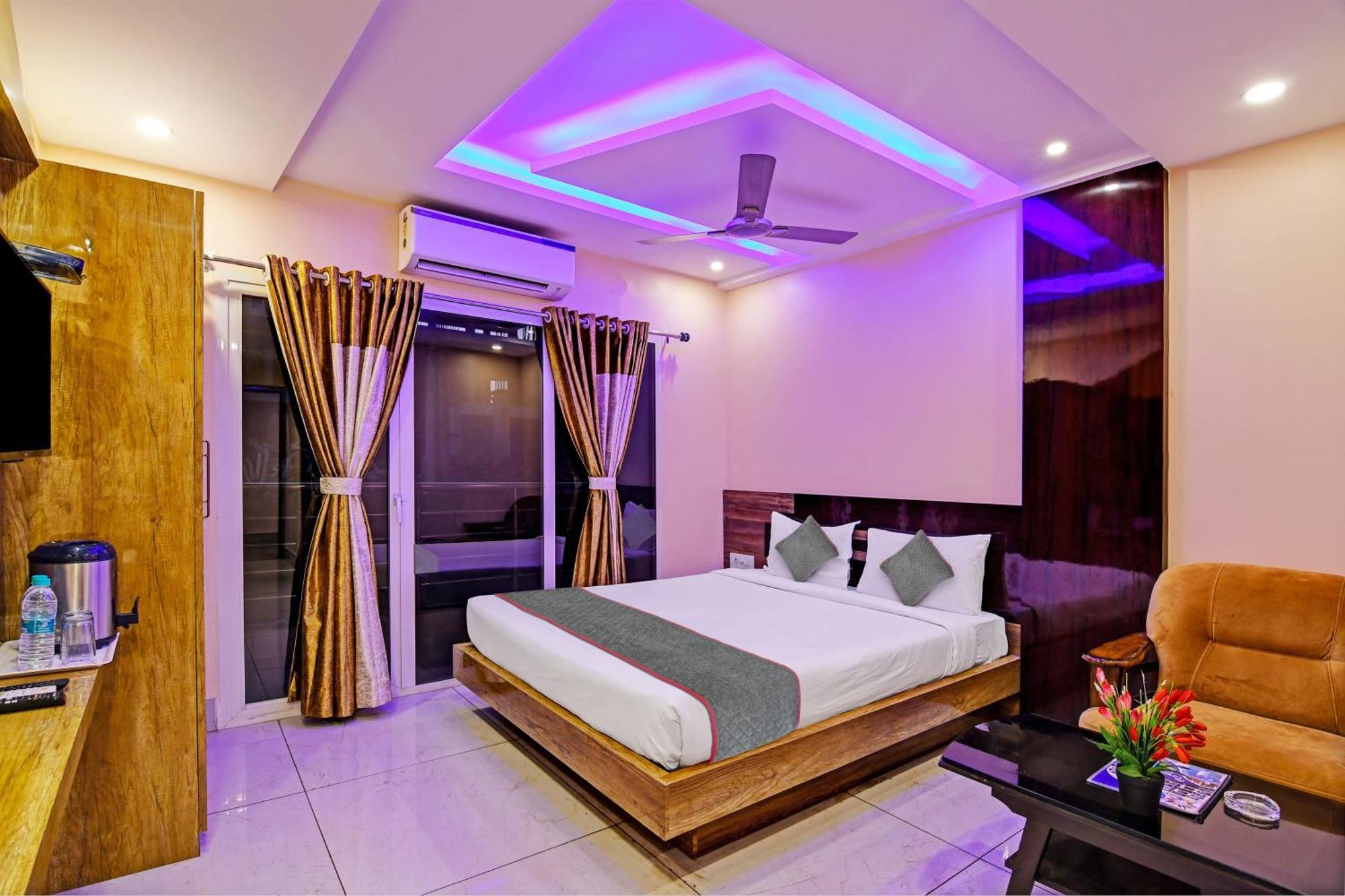 Townhouse The Grand Touch & The Royal Touch Hotel Дигха Екстериор снимка
